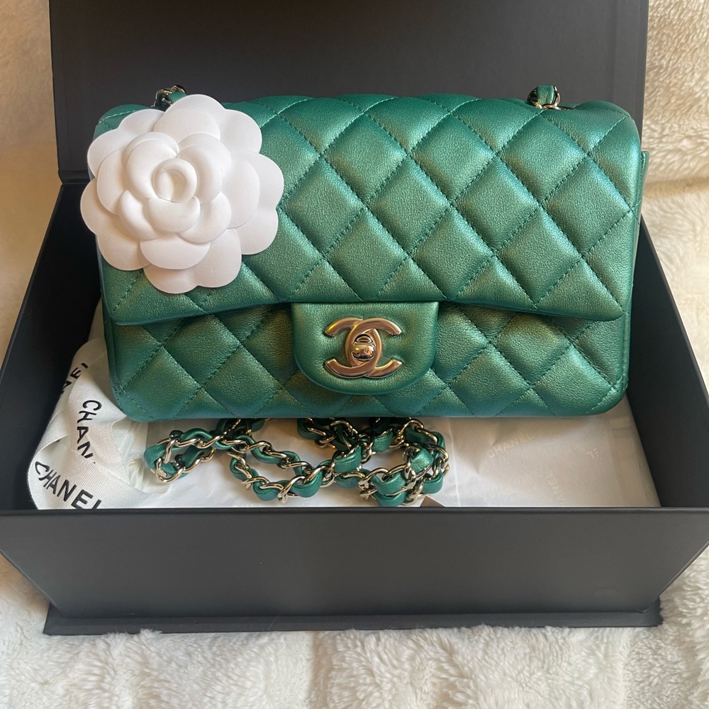 Chanel Mini Rectangular iridescent - Picture 2 of 11